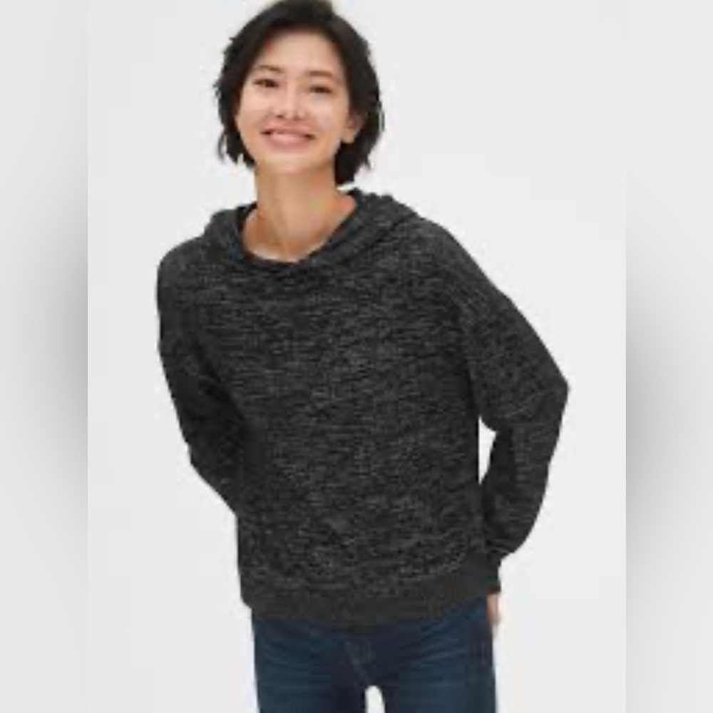 2/$20 - Softspun Grey & Black Pullover Hoodie - Very Comfy / S / great for fall